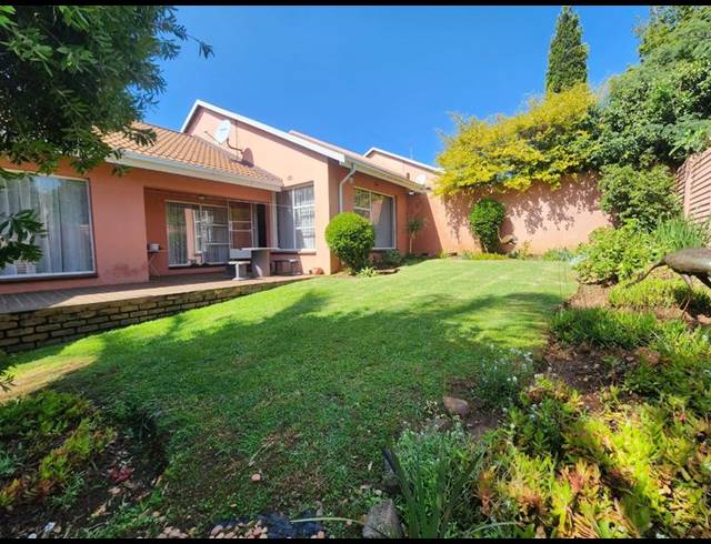 3 BEDROOM SIMPLEX FOR SALE IN MULBARTON